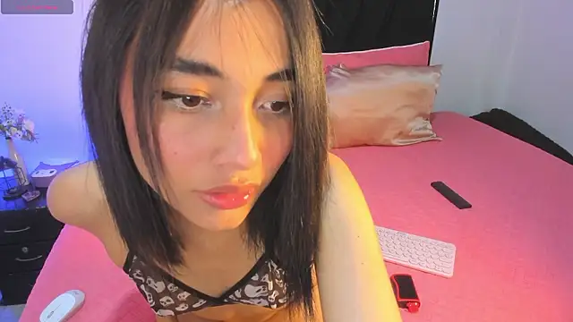 lilithTeen1  online show from January 8, 5:33 am