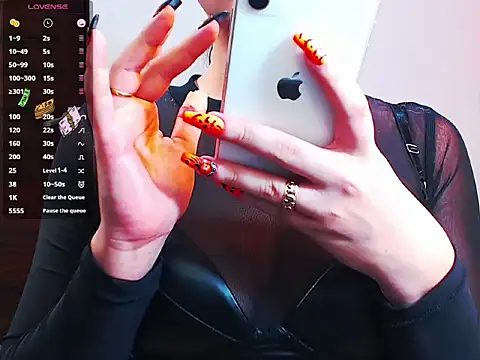 AliciaChelios online show from March 4, 7:42 pm