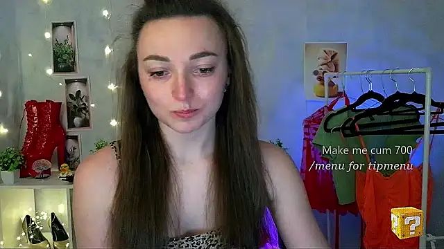  Barbie Kiss  online show from April 15, 1:22 pm