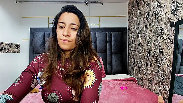 VioletaScott  online show from December 18, 2:44 pm