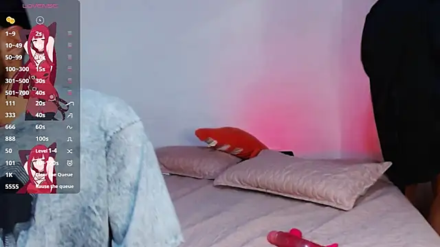 Komurasaki  online show from September 14, 4:10 am