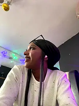 TIFFANYYSTAR online show from December 17, 5:50 pm