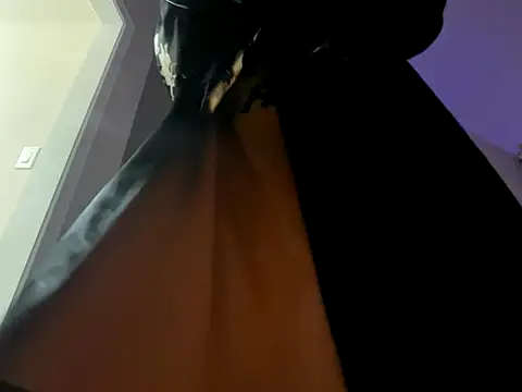 wynterheat online show from October 20, 6:05 am