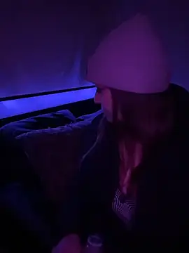 SummerV91 online show from February 15, 10:14 am