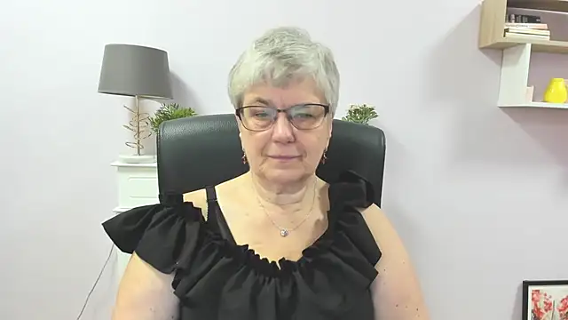 IrisDream online show from July 20, 6:16 am