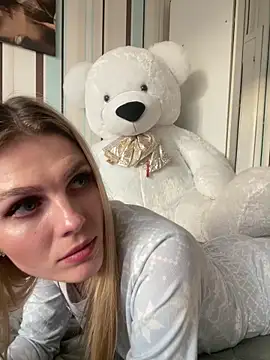 Liya my online show from December 17, 1:26 pm