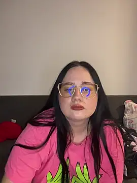 curvybabe7 online show from December 13, 9:21 pm