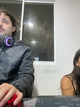 persiluci online show from February 8, 7:34 am