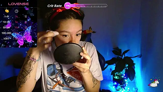 TRIXIE TANG28 online show from April 16, 1:06 am