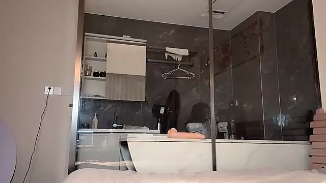 Krismil3 online show from April 21, 11:06 am