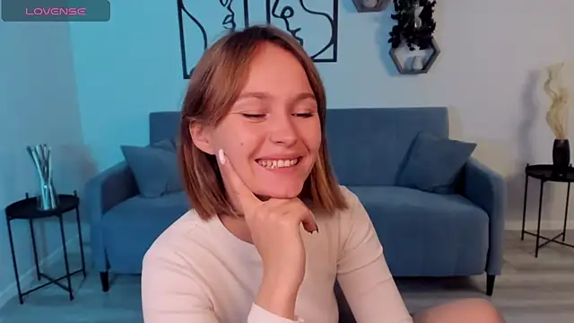 BritnieCute online show from October 29, 5:23 am