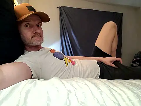 Drewpackn8 online show from May 31, 3:23 am