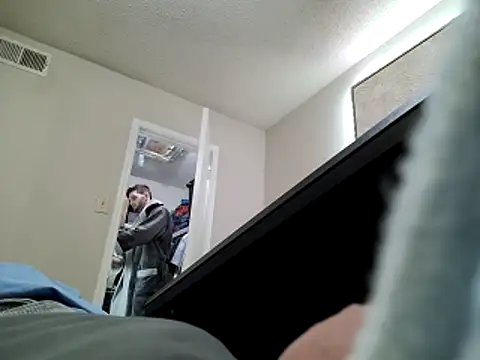 Drewpackn8 online show from February 24, 4:33 am