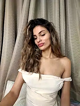 cuteluci  online show from September 29, 12:43 pm