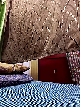 Tamil sreelekha online show from October 12, 9:23 am