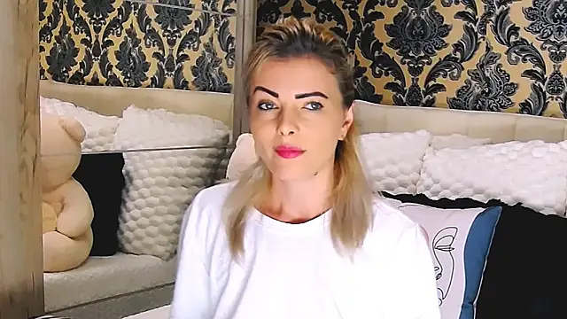 Aly girl1 online show from October 13, 9:01 am