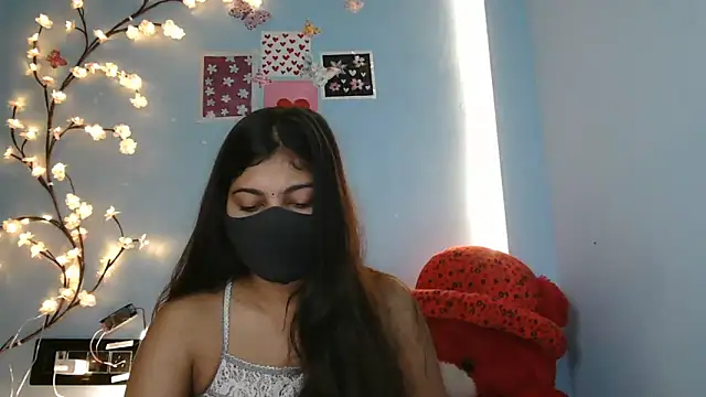 Reena Singh53 online show from September 29, 3:28 pm