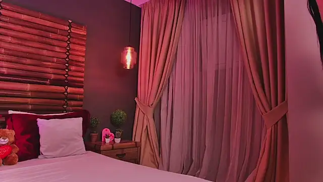 MadilynFox online show from February 22, 8:32 pm