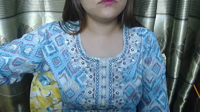 kritika shrestha2407 online show from July 6, 3:03 pm