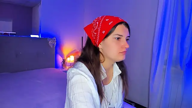 Laura Leee online show from June 3, 5:08 am