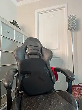 butterflybootyy online show from December 22, 3:59 pm