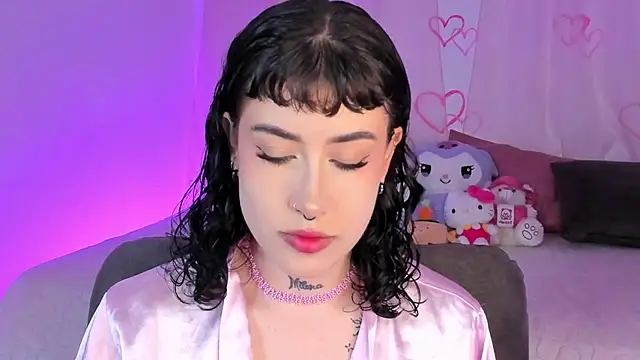 melody suarez online show from September 12, 12:11 am