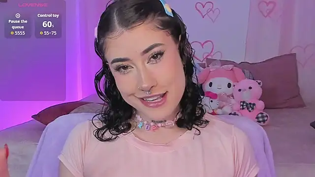 melody suarez online show from November 13, 10:31 pm