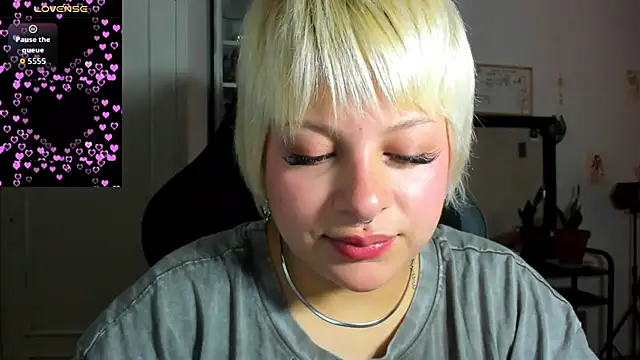 sammymoon online show from July 8, 9:11 am
