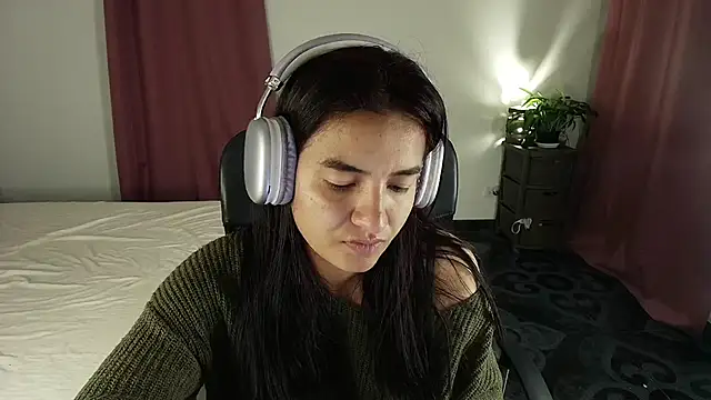 ChloeSanchezx online show from May 11, 3:30 am