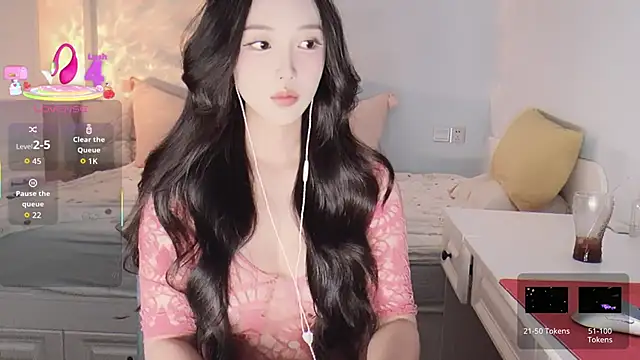 -Tilana- online show from December 13, 8:48 pm