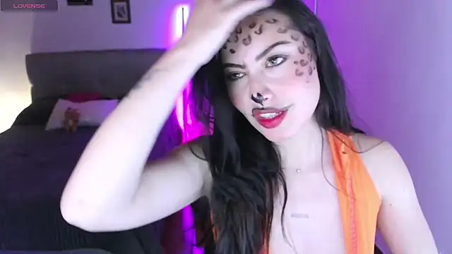 Emilyswan04 online show from October 15, 12:24 am