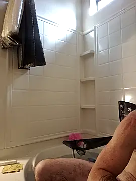 lit702 online show from February 18, 10:31 pm