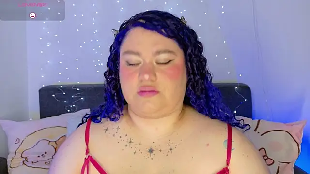 lunitaa0 online show from April 4, 3:49 am