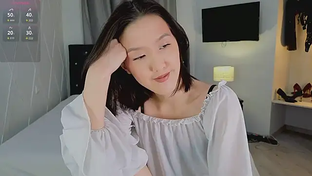 CarrieAmber online show from March 19, 2:43 pm