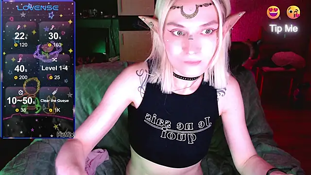 mischellemeow13 online show from October 9, 2:37 am