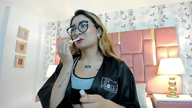 AmbarSantany online show from October 3, 12:38 am