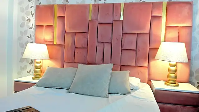 AmbarSantany online show from November 6, 1:33 am