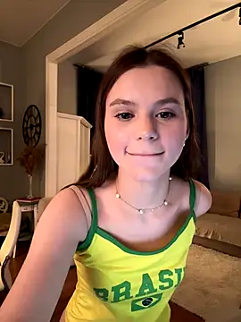 its me lissa  online show from October 13, 3:25 pm