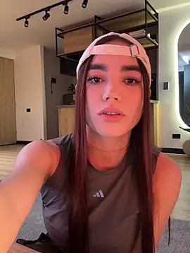 carolynnetrujillo online show from October 2, 2:38 am