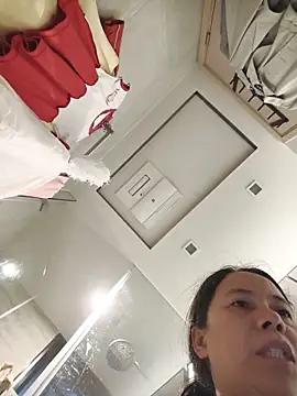 doggiepossession online show from May 17, 9:19 am
