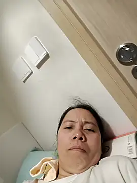 doggiepossession online show from April 4, 3:00 pm