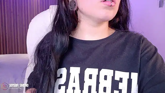 Lucy Smith2 online show from March 10, 4:05 am