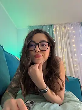 Oh My Dianee online show from April 6, 8:59 am