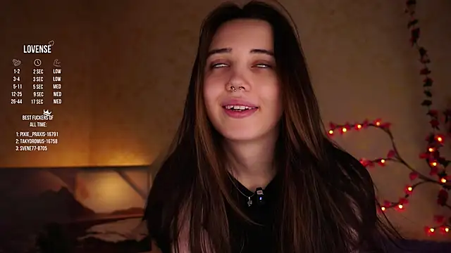 GillianDowdey online show from November 16, 4:03 am