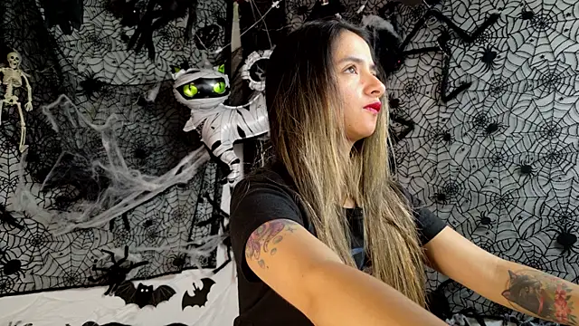 julietta   jackson online show from October 27, 4:46 pm