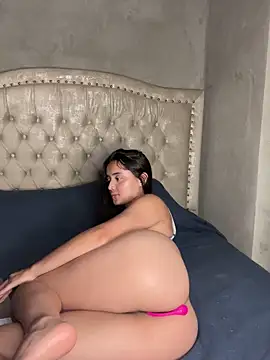 MollySanders    online show from September 28, 11:43 pm