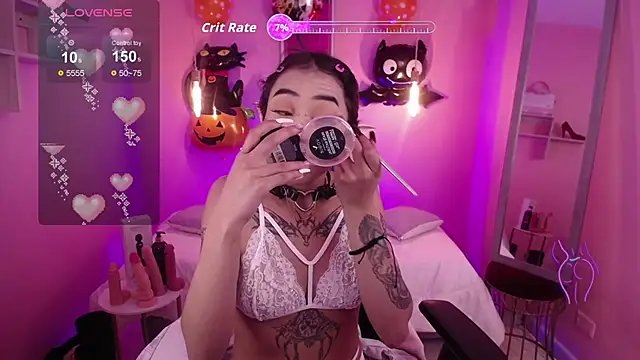 Violetta Suky online show from October 31, 1:59 pm