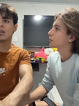 Alex and Fabian online show from February 24, 5:28 am