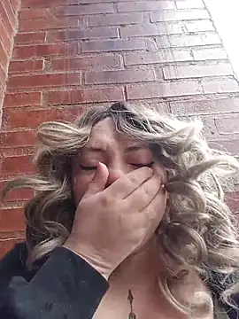 madelaine- online show from February 3, 5:39 pm