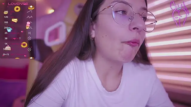 milly kenner online show from April 15, 7:25 pm